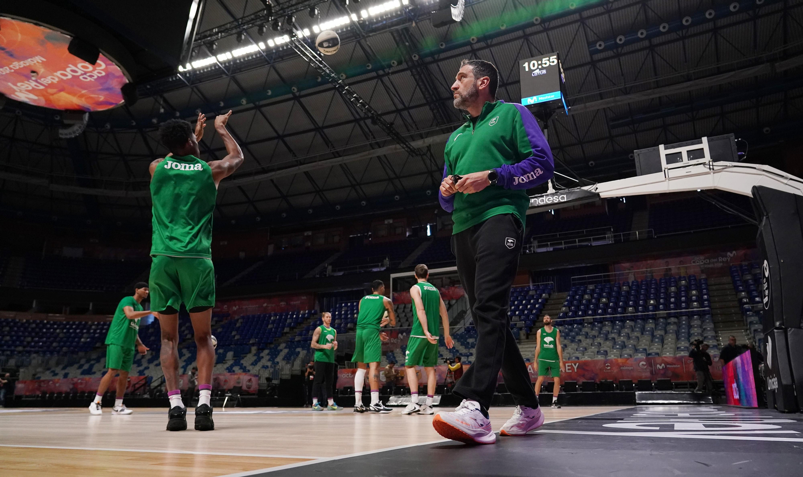 El Unicaja prueba el Carpena antes de la batalla