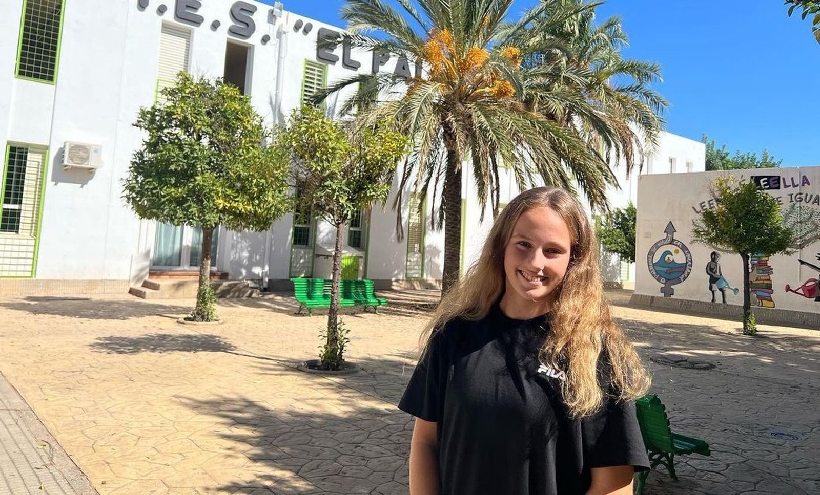 Lucía Ana Expósito, del IES El Palmeral, es una de las alumnas premiadas por acabar la Educación Secundaria con 10.