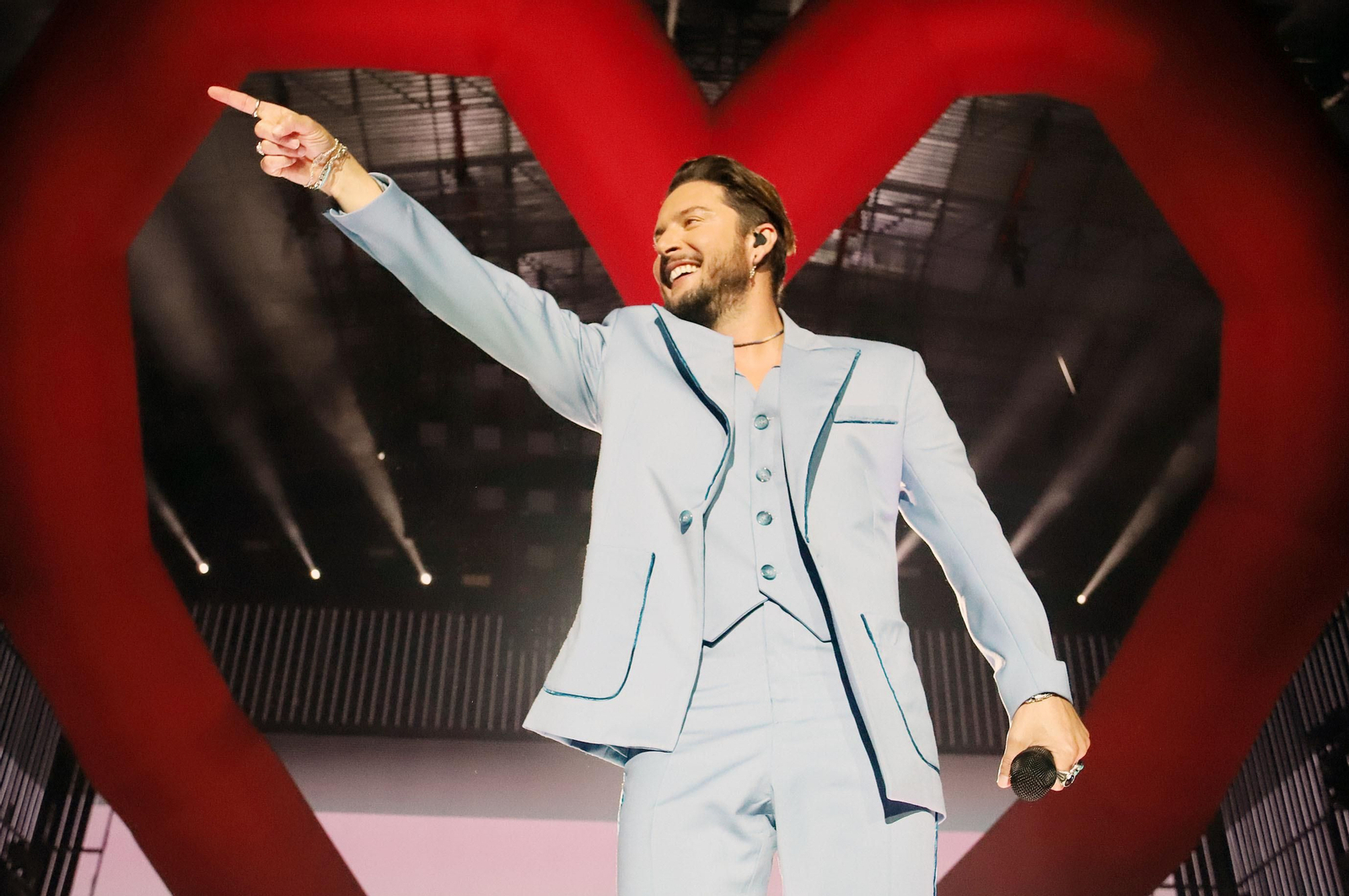 Las mejores imágenes de Manuel Carrasco en su concierto en Huelva