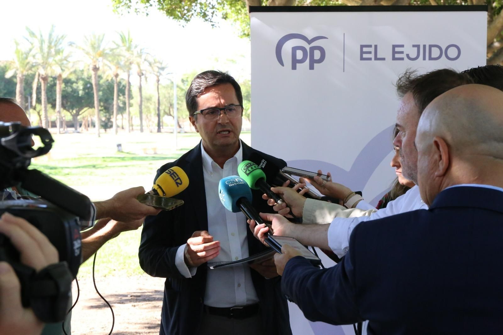 Las imágenes de la presentación del programa electoral del PP de El Ejido