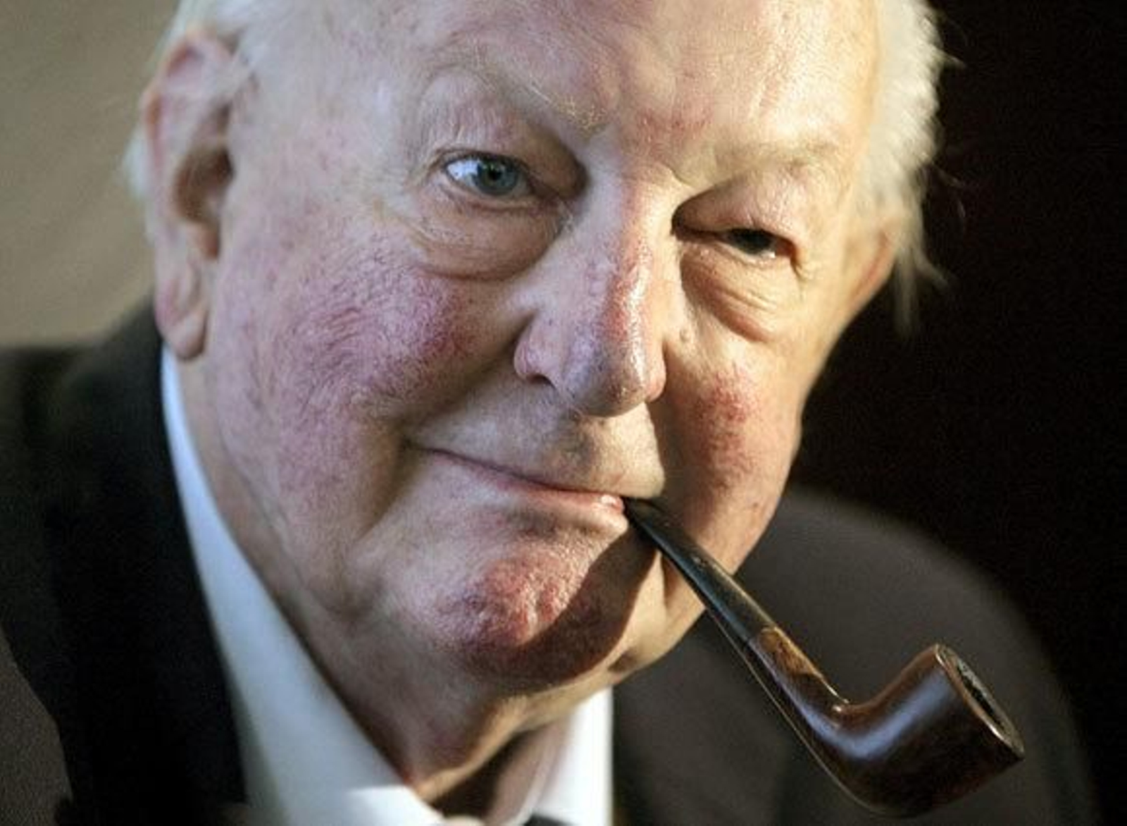 Fallece el escritor británico Tom Sharpe