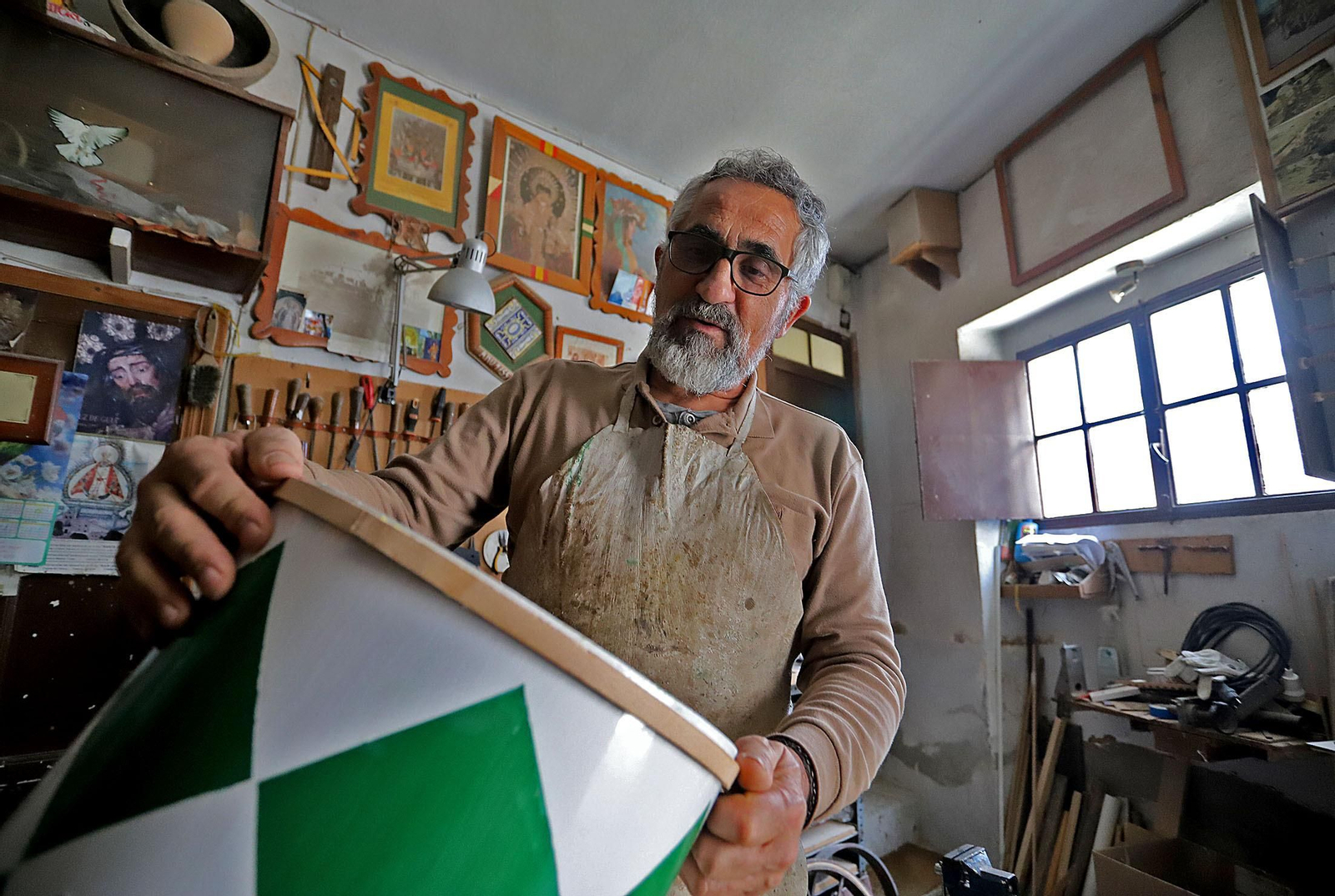 El tamboril y la pandereta: arte del sonido más popular