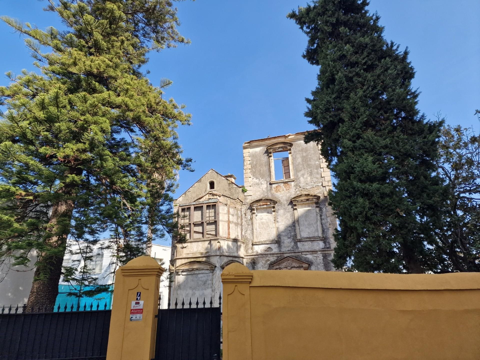 Villa Patricia, antes de la actual intervención.