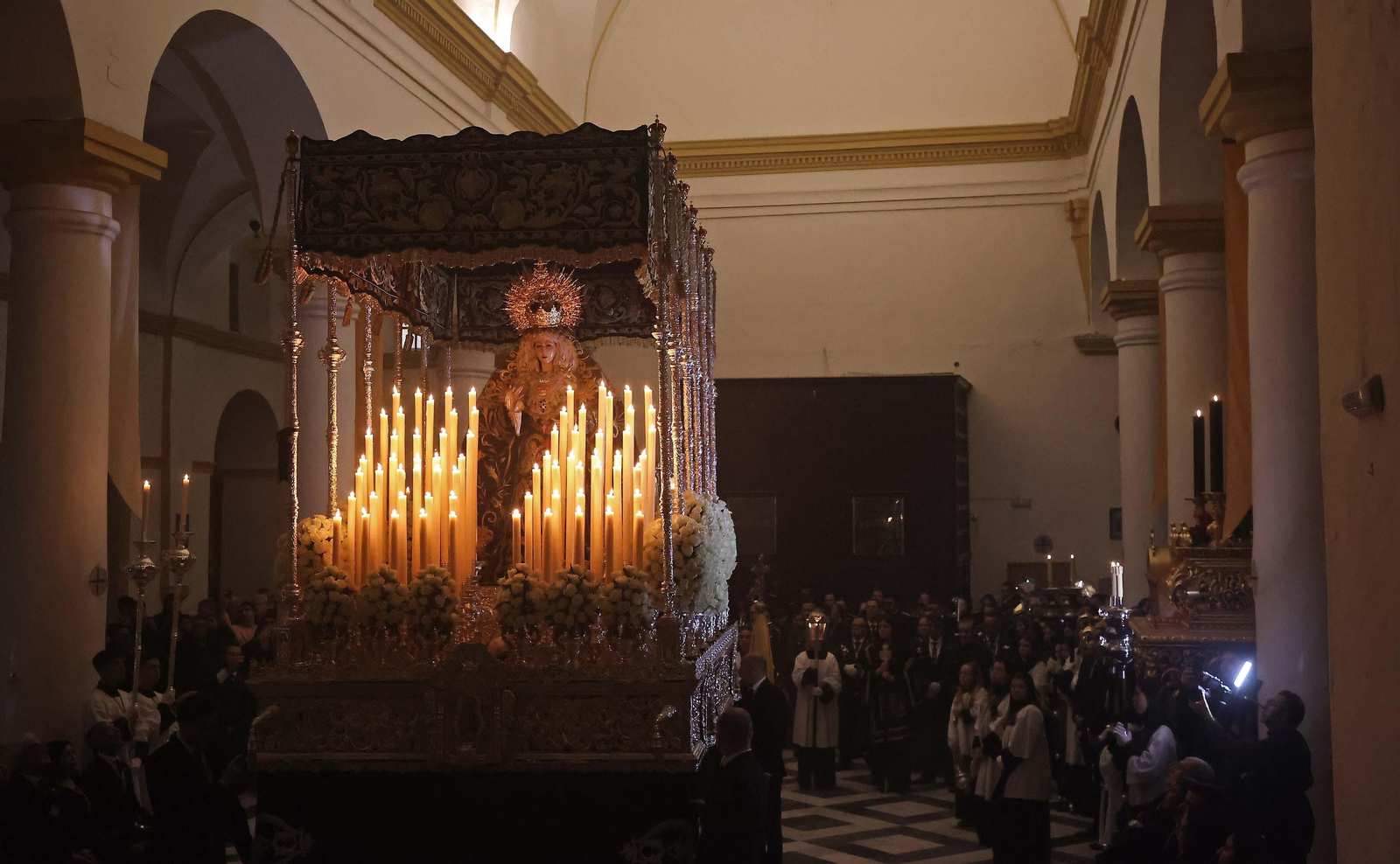 Fotos del Viernes Santo en Algeciras: Misericordia y Santo Entierro