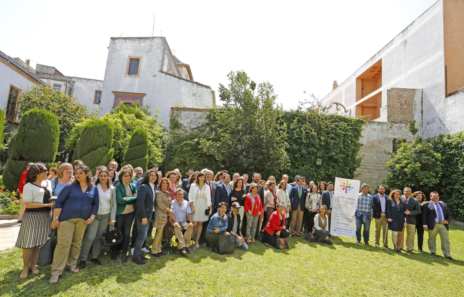Representantes del Clúster Turístico posan hace ahora tres años.