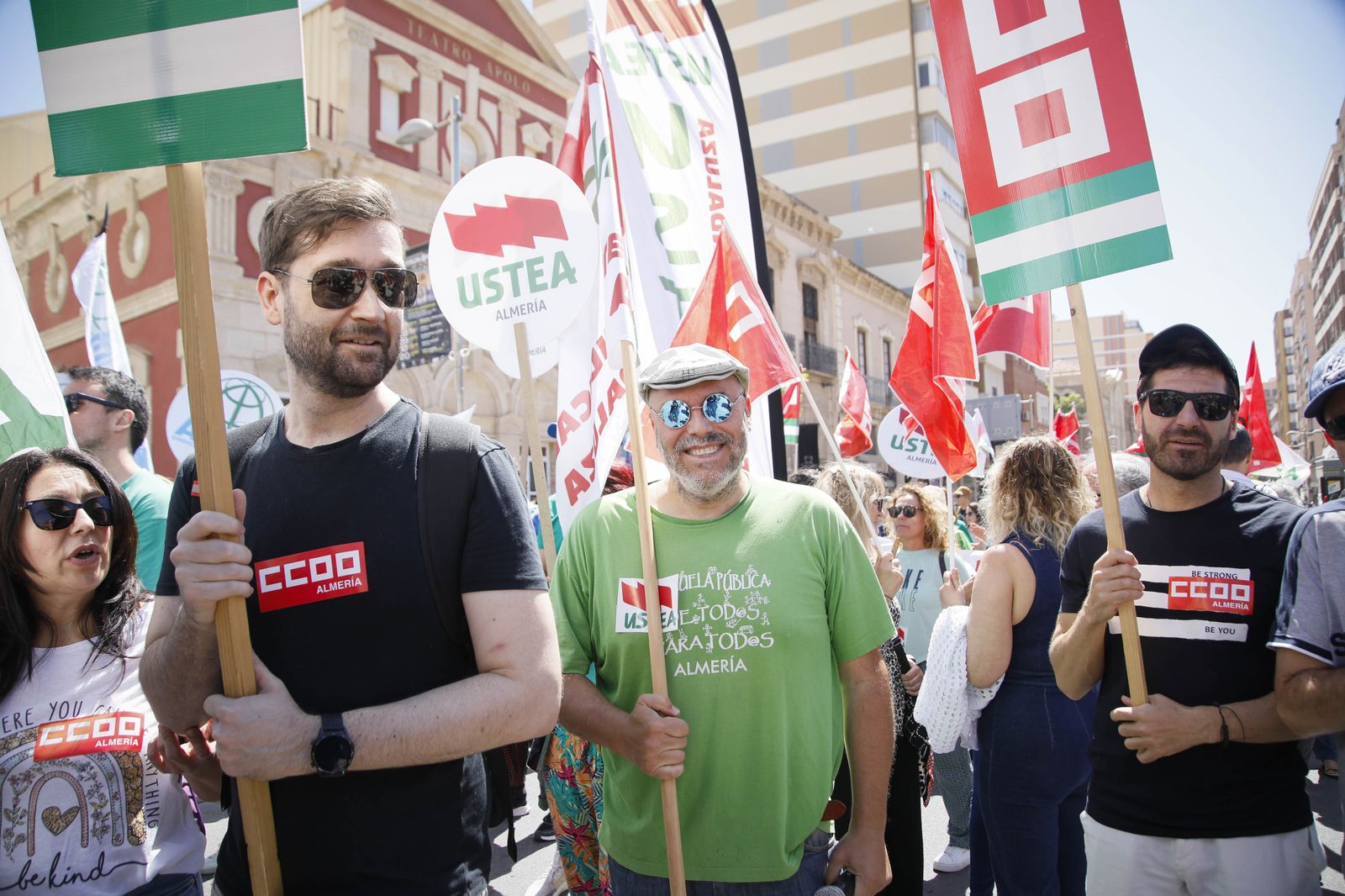 Las imágenes de la HUELGA DOCENTE de Almería