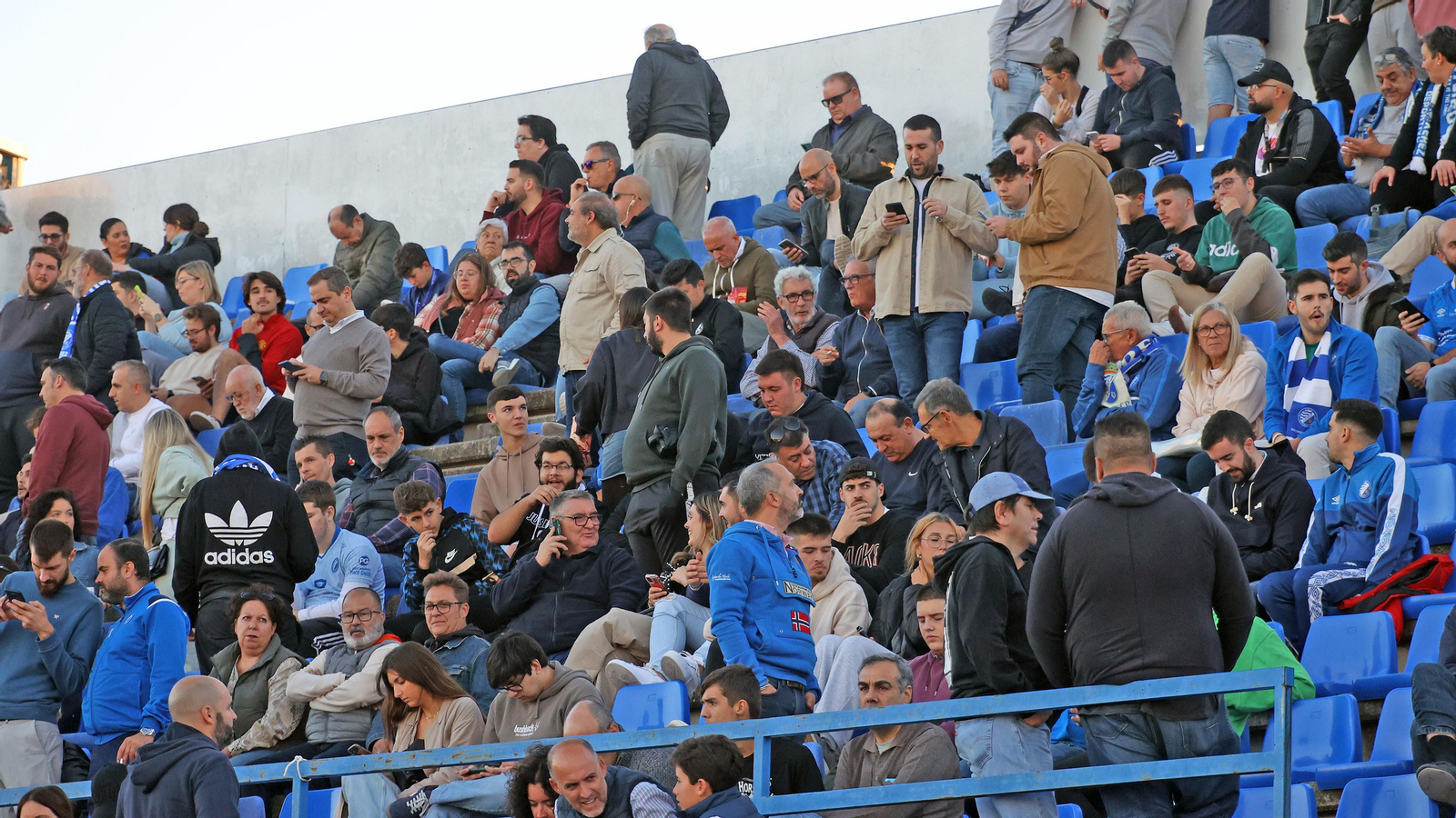 Búscate en el Xerez DFC - Córdoba B en el Pedro S. Garrido de Jerez
