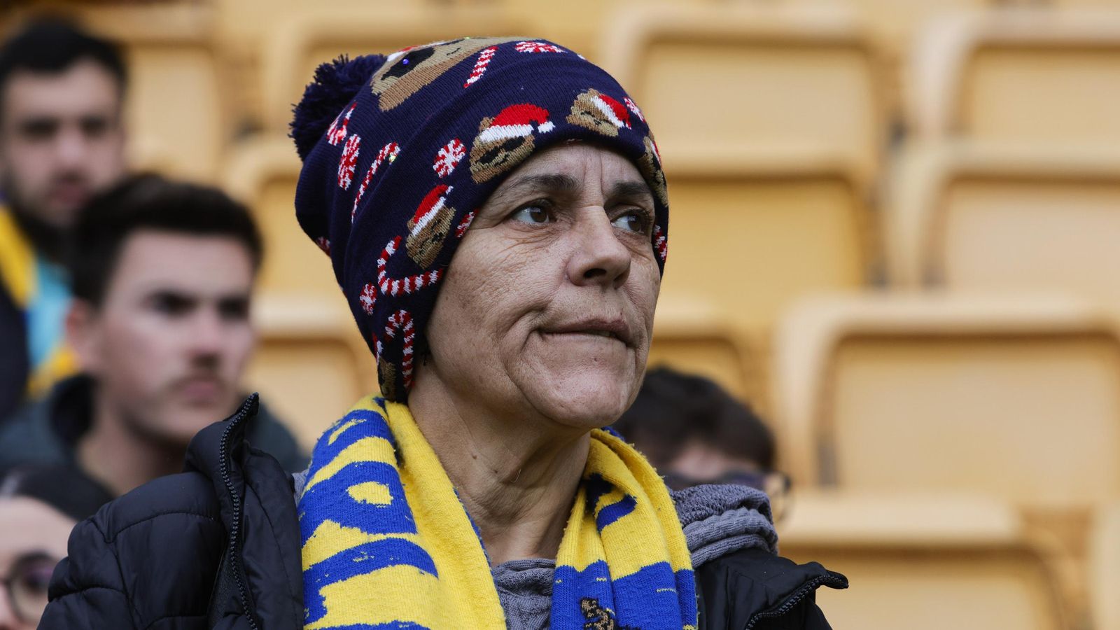 Búscate entre las fotos del partido de fútbol Cádiz CF - Albacete Balompié