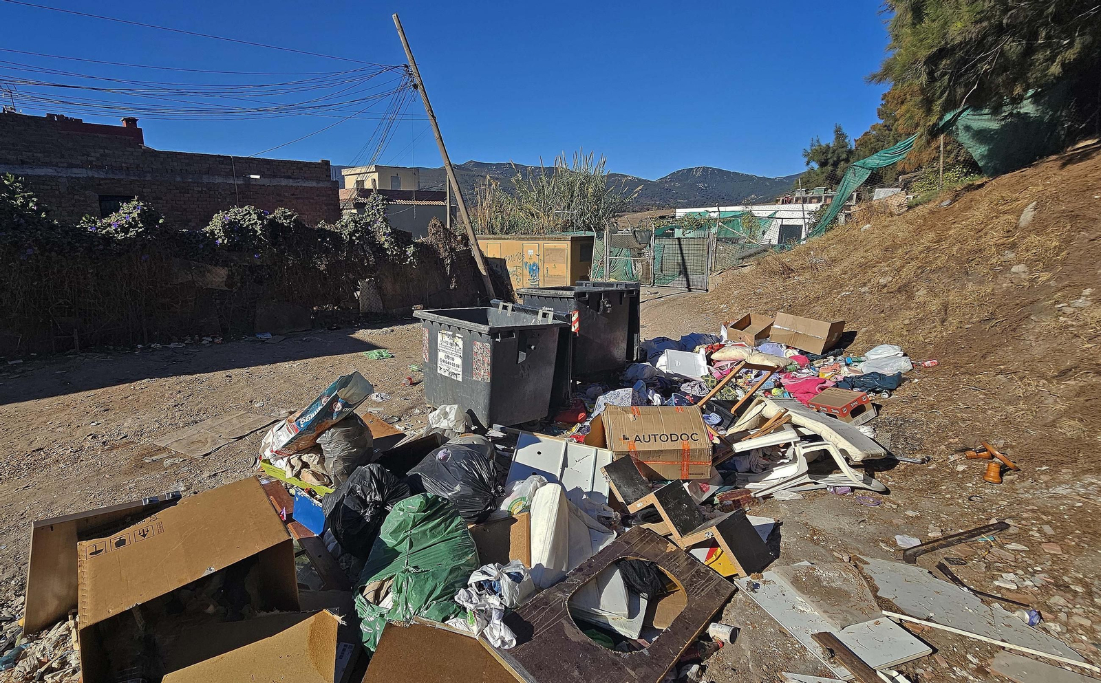 Fotos de los desperfectos de la barriada de La Capelina en Algeciras