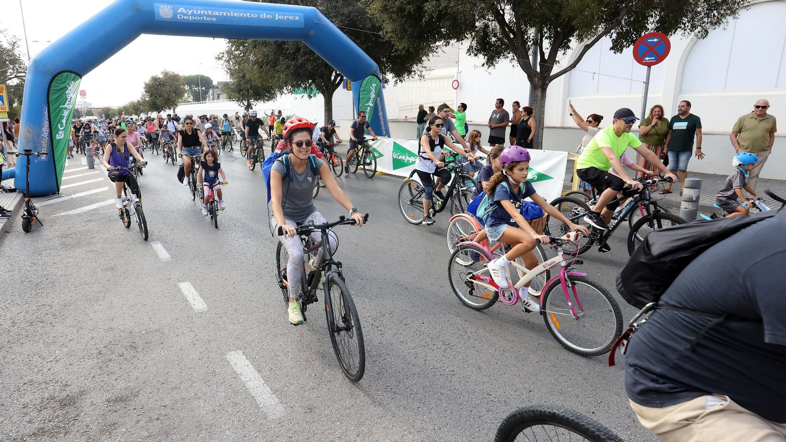 Búscate en el Día de la Bici Amistad por Jerez