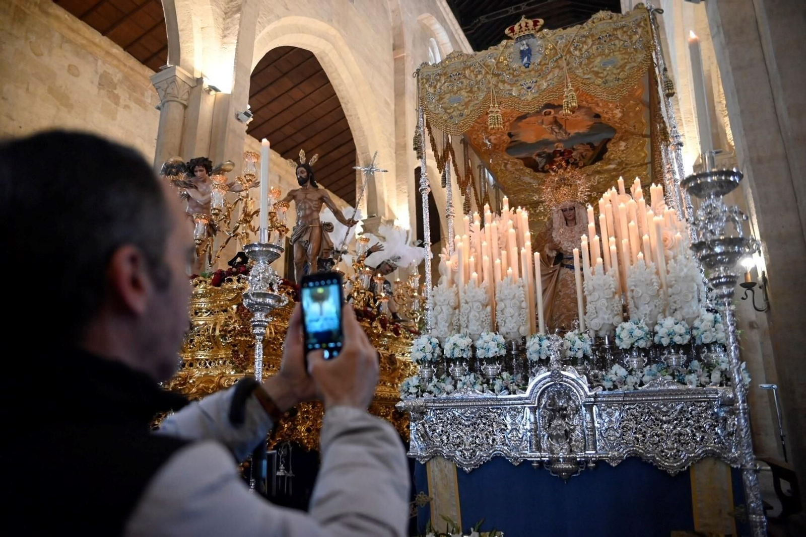 Las mejores imágenes de la hermandad del Resucitado de Córdoba