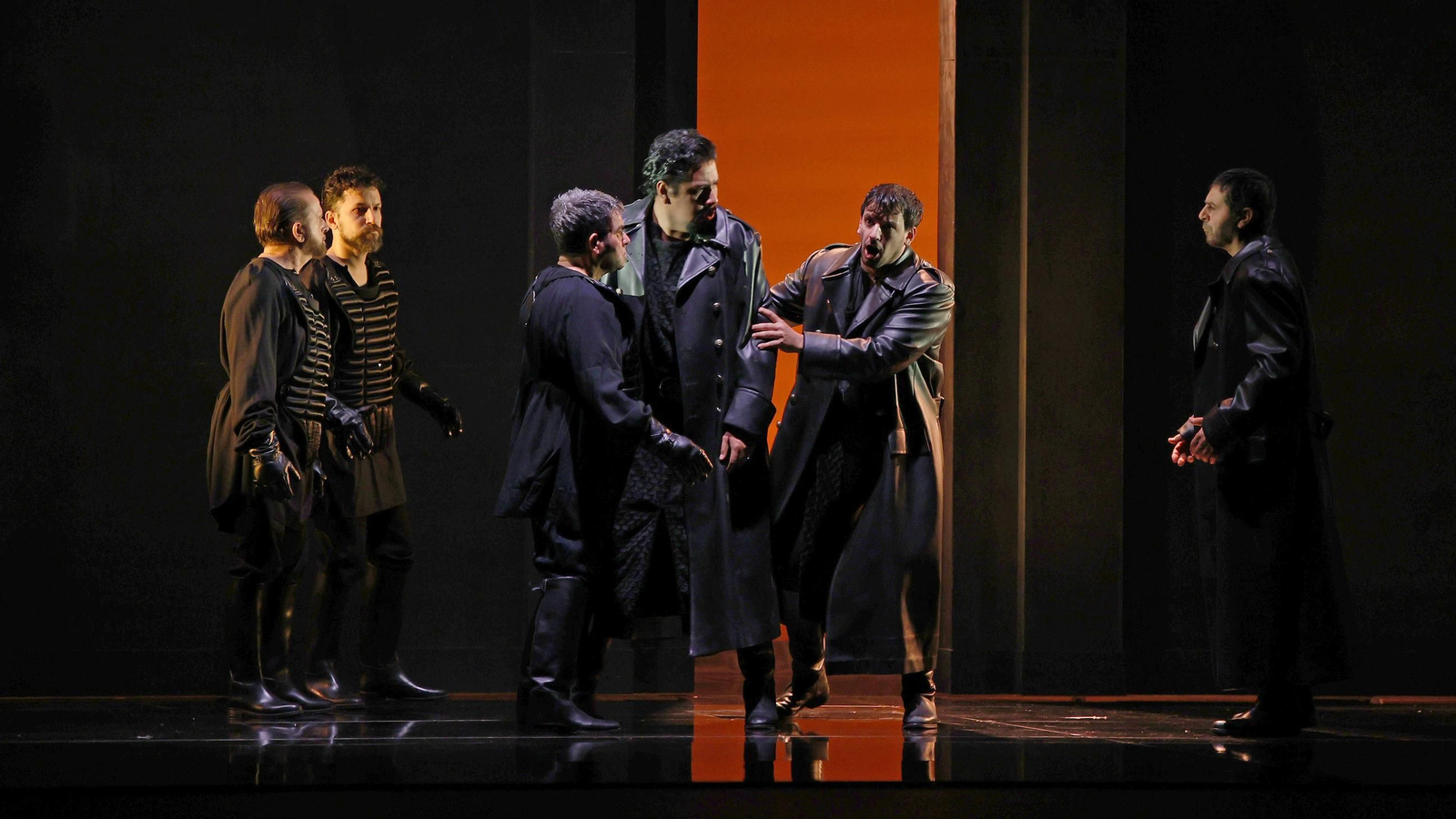 Imágenes de la ópera Macbeth en el Teatro Villamarta de Jerez