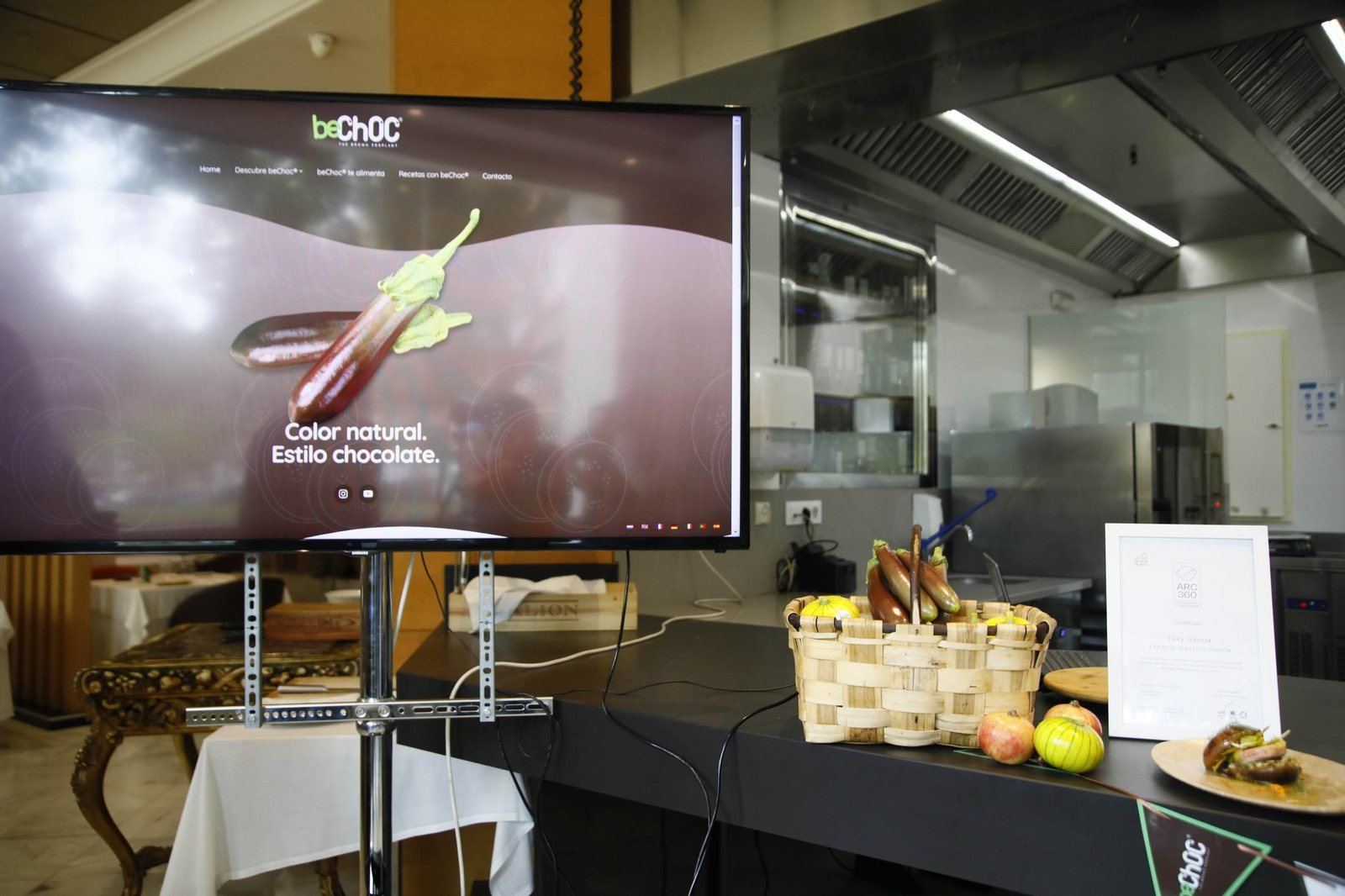 Las imágenes de una nueva variedad de berenjena en Almería