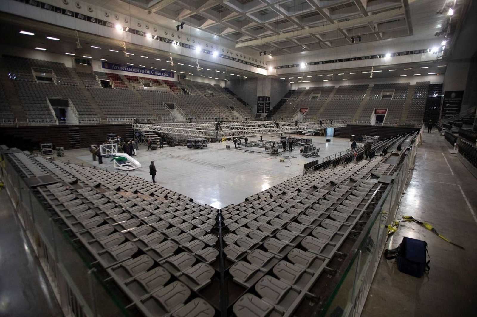 Aspecto del Palacio de Deportes de Granada en plenas obras.