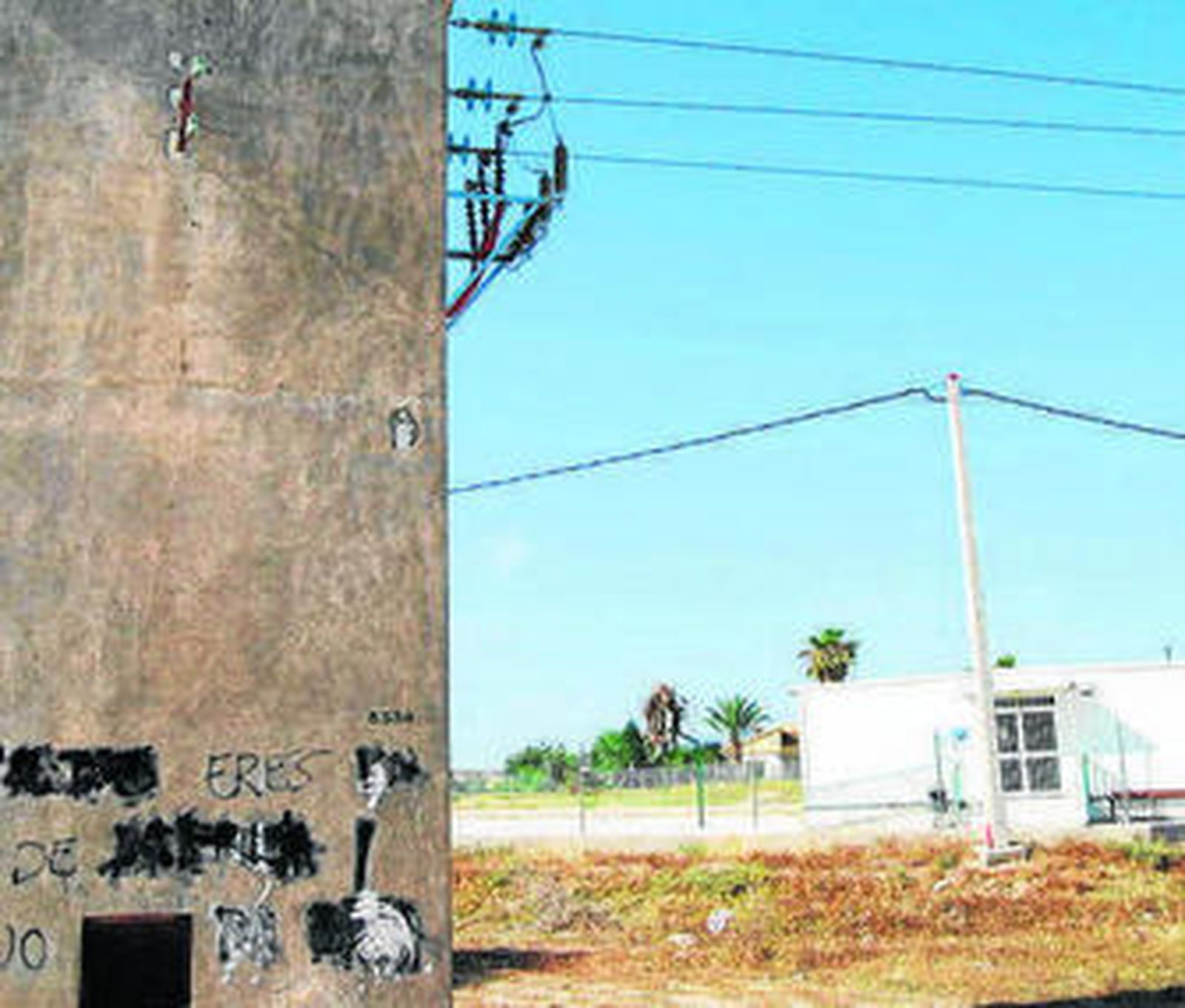 En Burjulú los niños reciben clases en un módulo prefabricado.