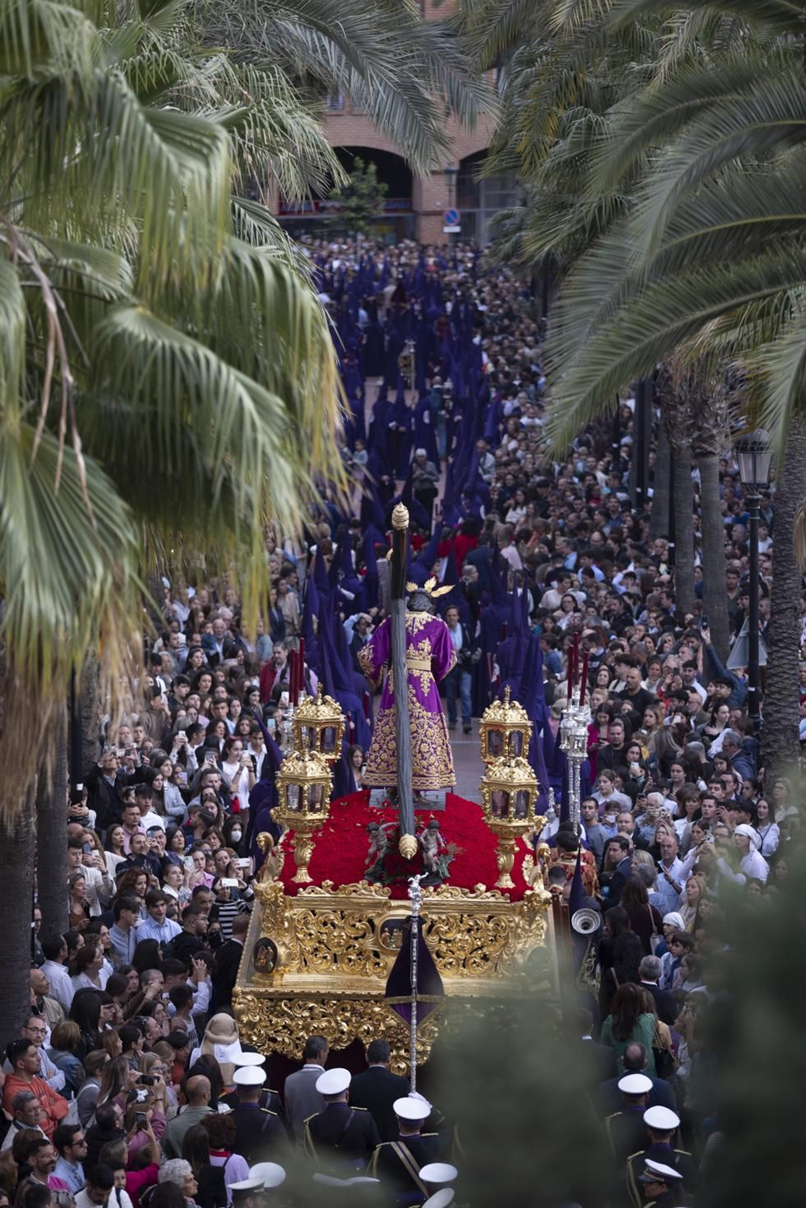Martes Santo: Hermandad de Pasión de Huelva, en imágenes