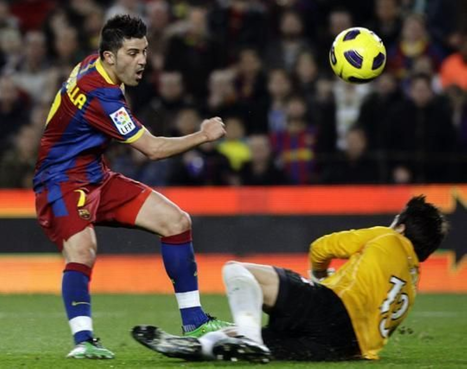 El Betis sale goleado del Camp Nou tras aguantarle el tipo al Barcelona durante más de medio tiempo. / Reuters