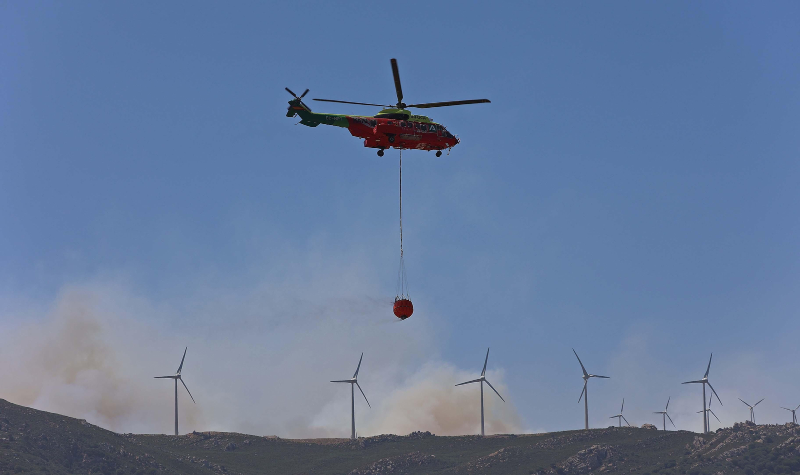 Imágenes del incendio de monte La Peña en Tarifa Imágenes del incendio de monte La Peña en Tarifa