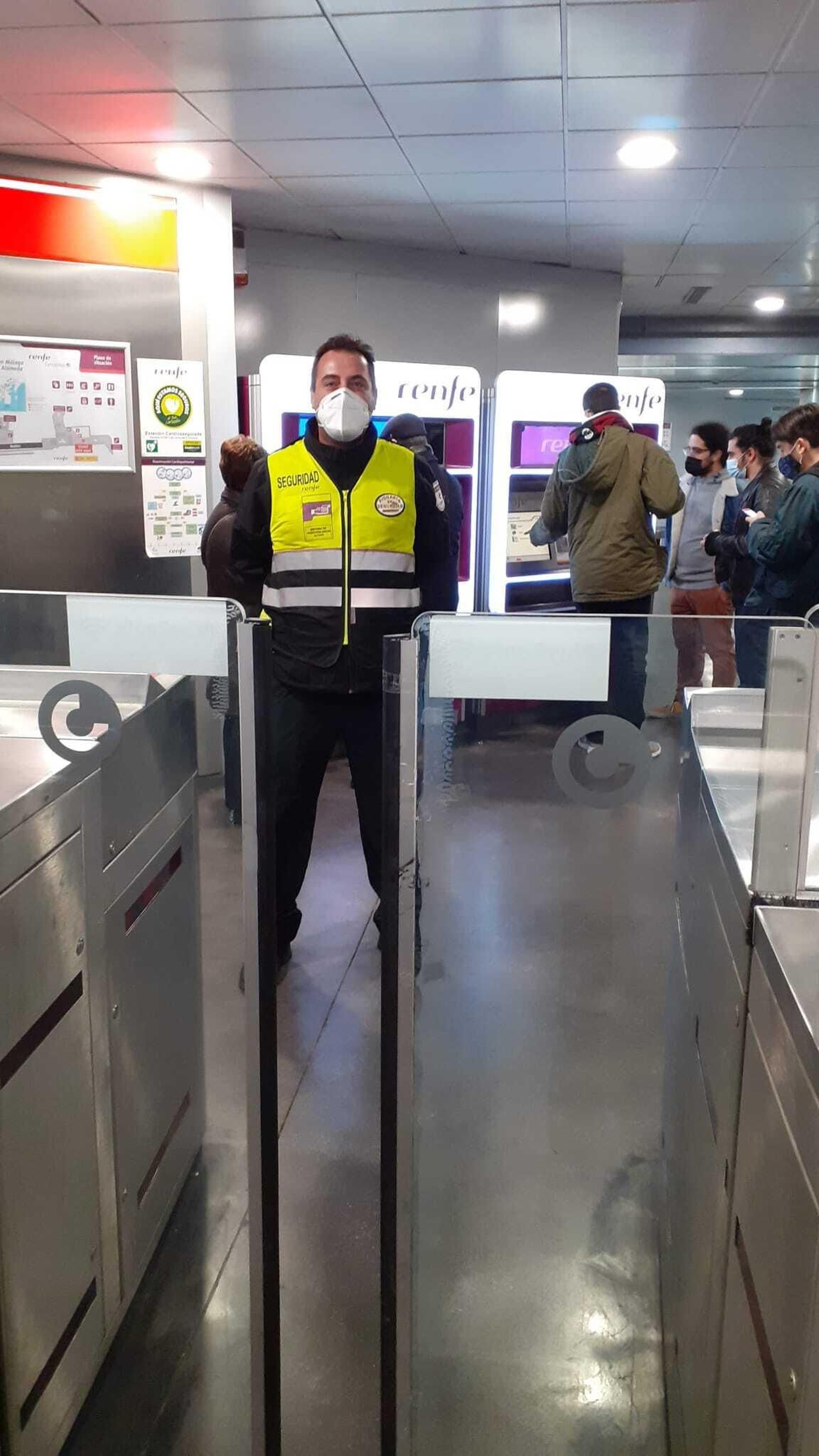 Clece se alza con dos lotes de seguridad en Renfe