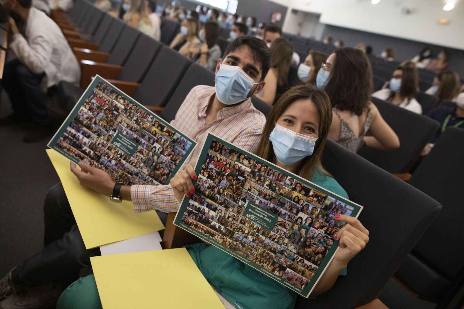 Así ha sido el acto de despedida a los Especialistas Internos Residentes del Hospital San Cecilio de Granada