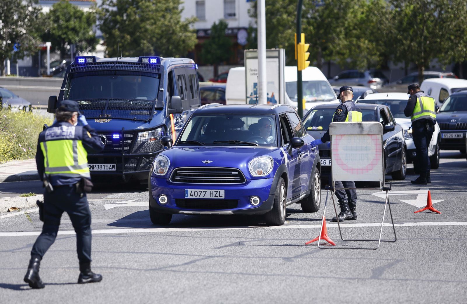 Coronavirus: Controles en las carreteras de Málaga, en fotos