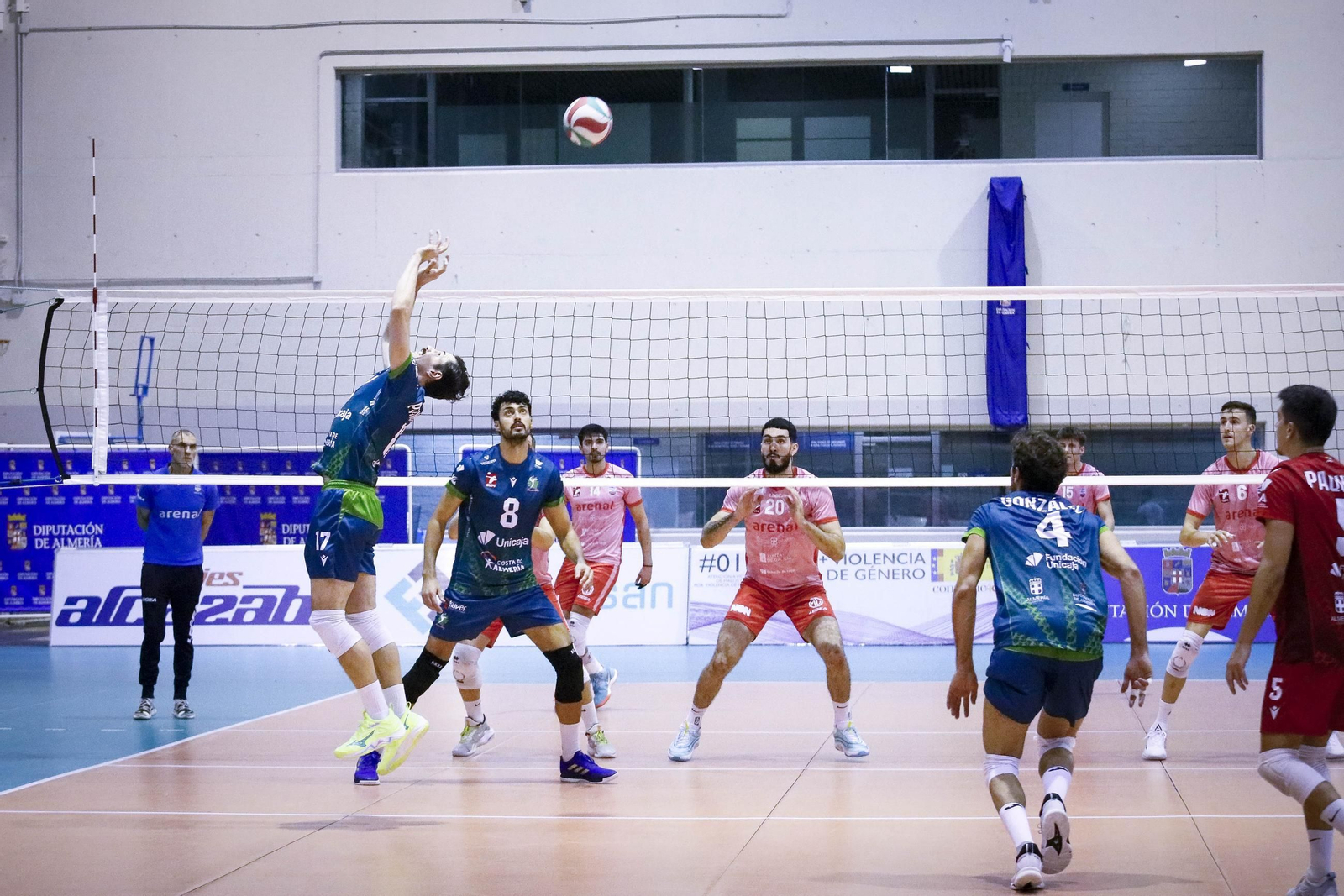 Unicaja Costa de Almería-Arenal Emeve de la Superliga, en imágenes