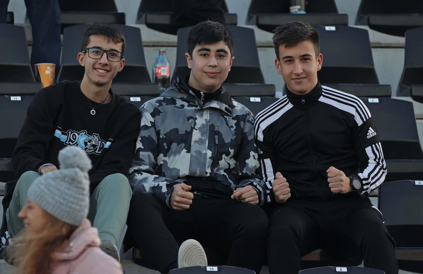 Búscate durante el Balona - Antoniano en el Ciudad de La Línea