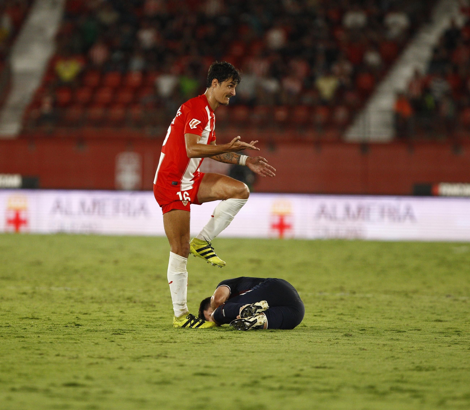 Las imágenes del partido de fútbol U.D. Almería-S.D. Eibar
