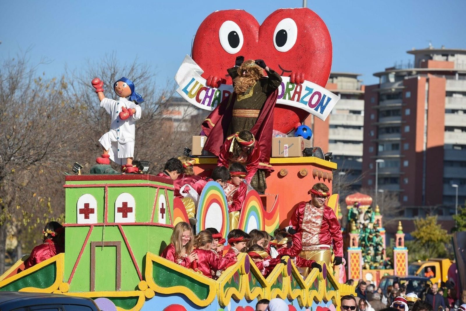 Una de las carrozas que se puede contemplar en la cabalgata de Bellavista.