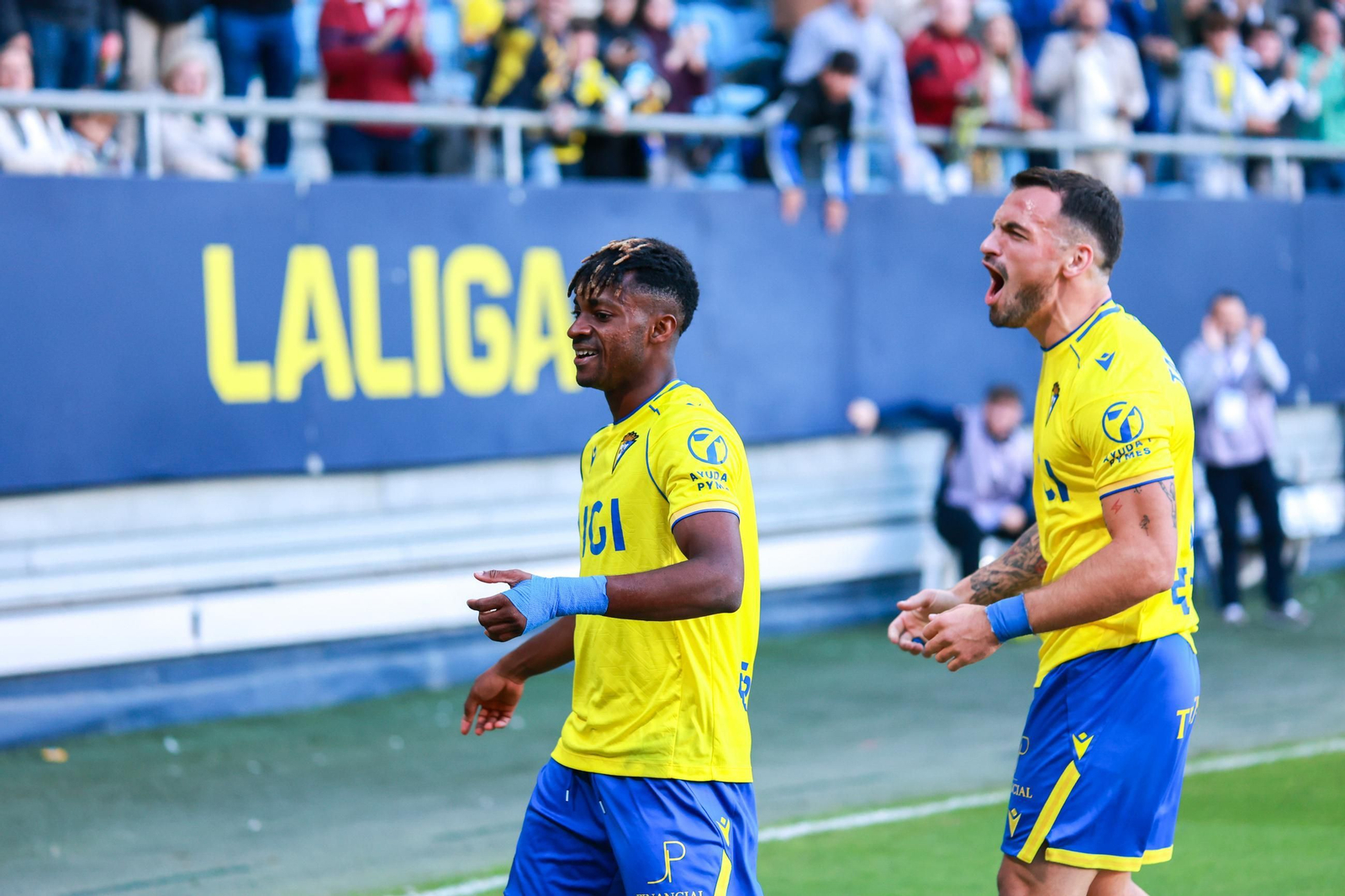 Las imágenes del Cádiz CF- Cultural Leonesa