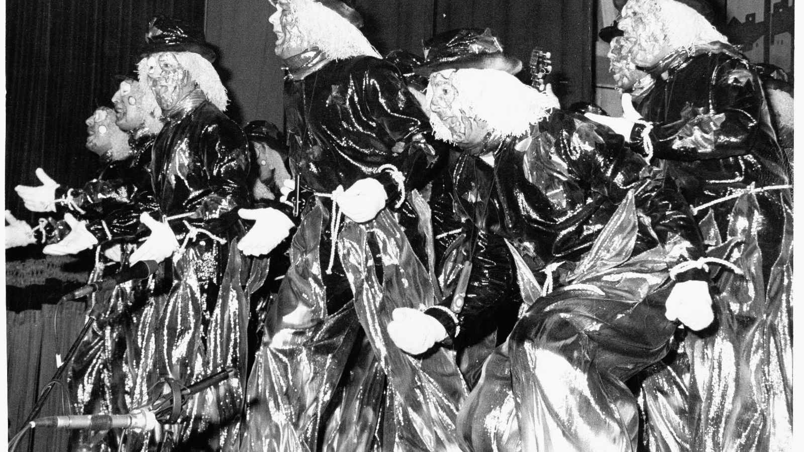 La comparsa 'A fuego vivo', primer premio de 1987.