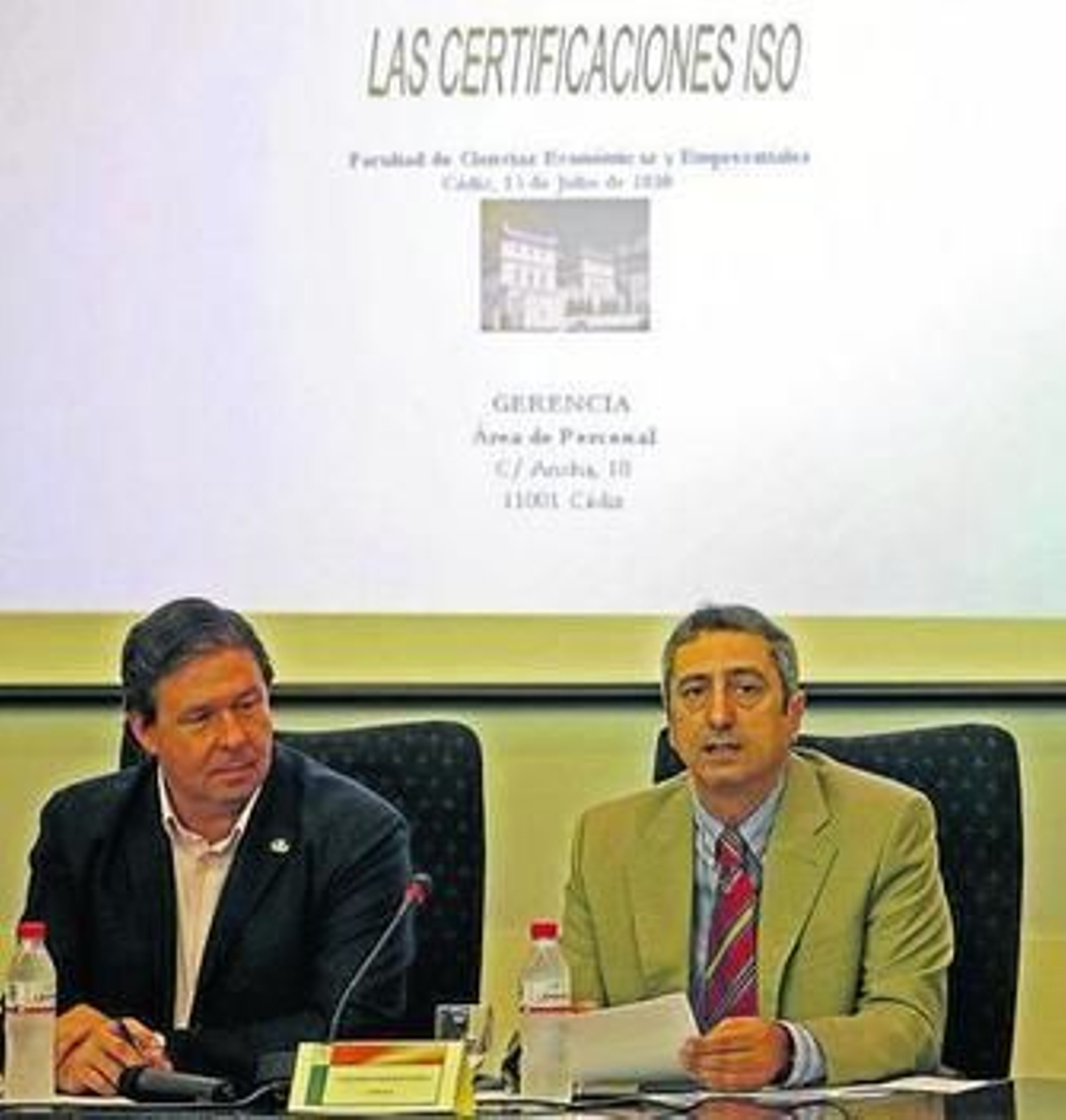 El vicerrector de Planificación y Calidad y el gerente de la UCA.