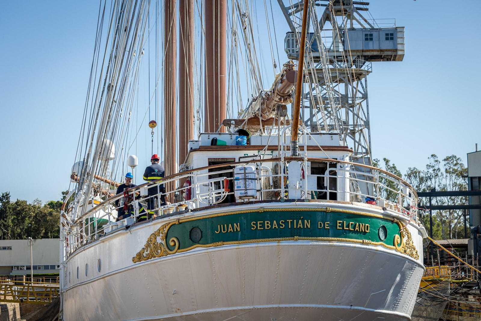 El 'Juan Sebastián de Elcano', en La Carraca, en una imagen de archivo