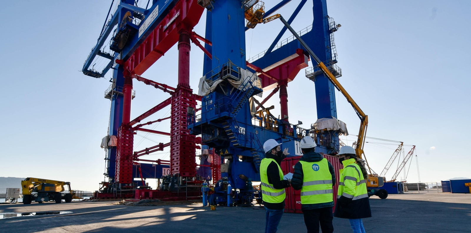 Proceso de recrecido de las grúas portacontenedores de TTI Algeciras