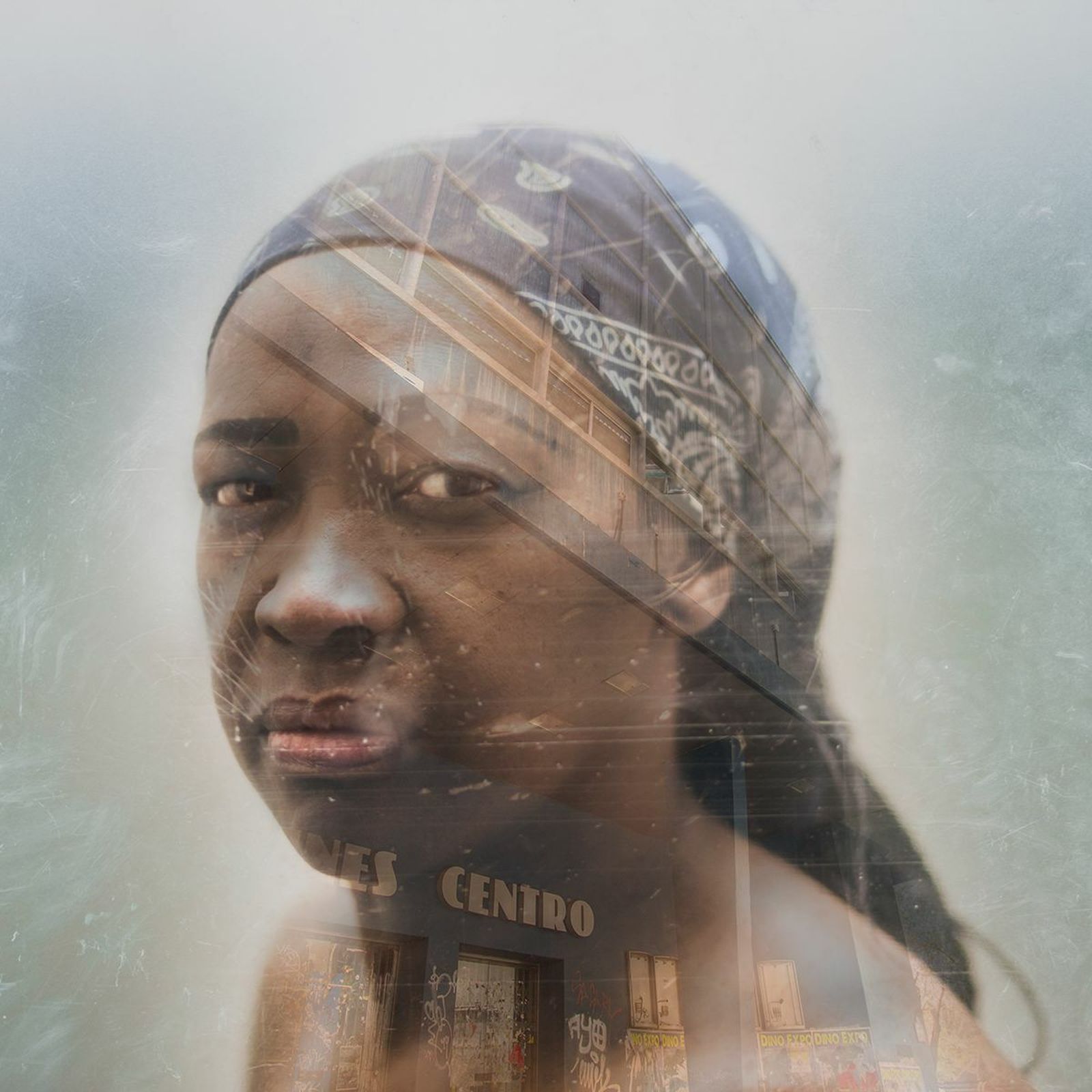 Otra de las instantáneas de la muestra 'Insignias de barrio'.