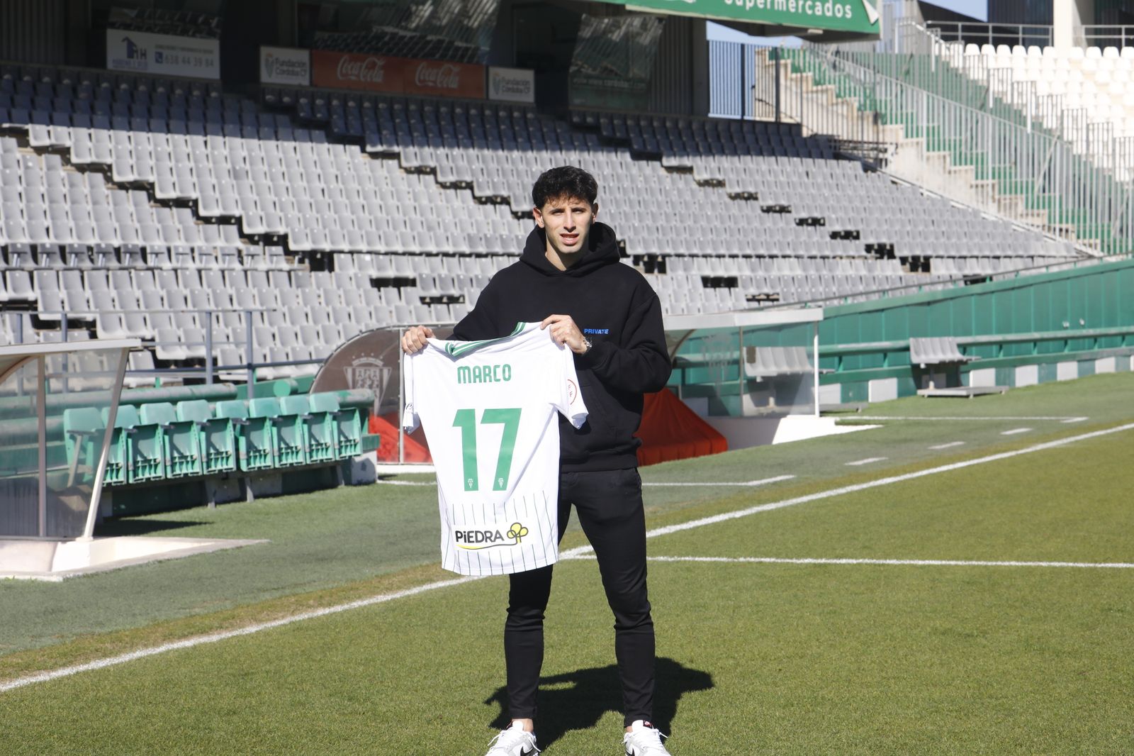 La presentación de Marco Camus en el Córdoba CF, en imágenes