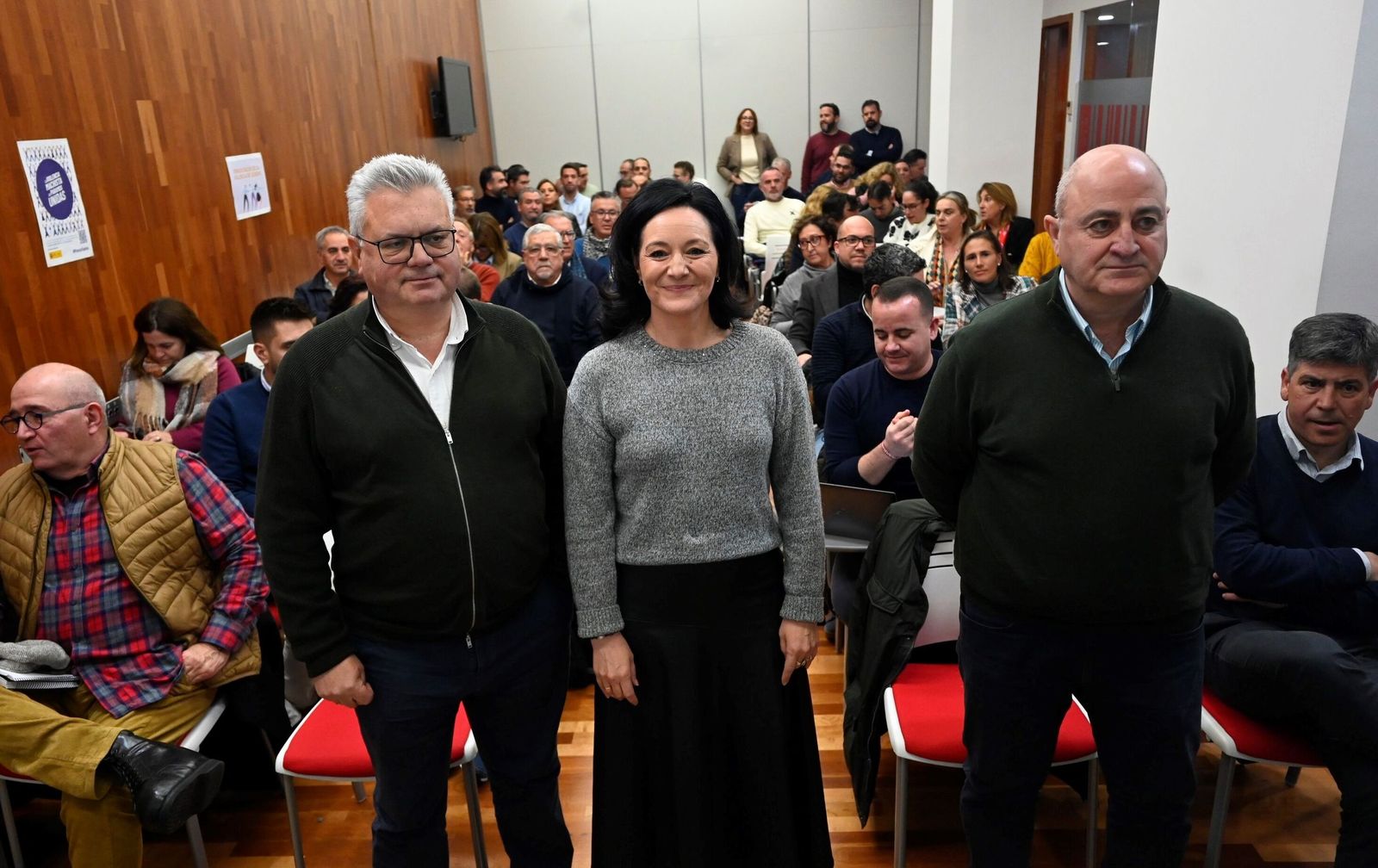 Encuentro con alcaldes, portavoces y secretarios generales socialistas de la provincia en el inicio del curso político.