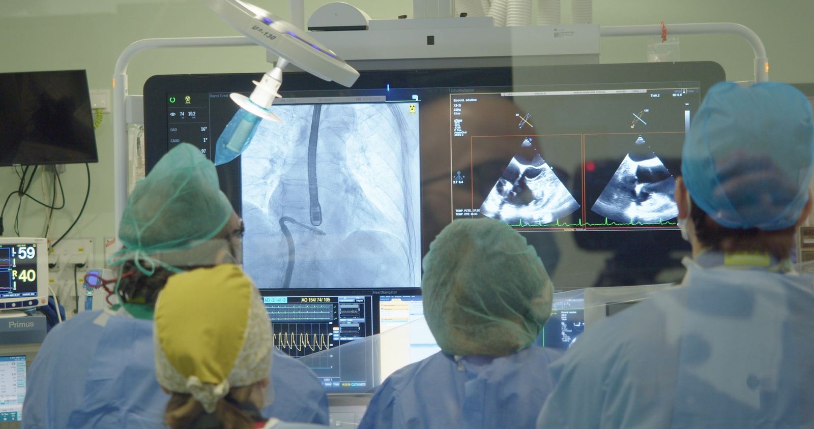 El doctor Pan realiza uno de los casos en directo.