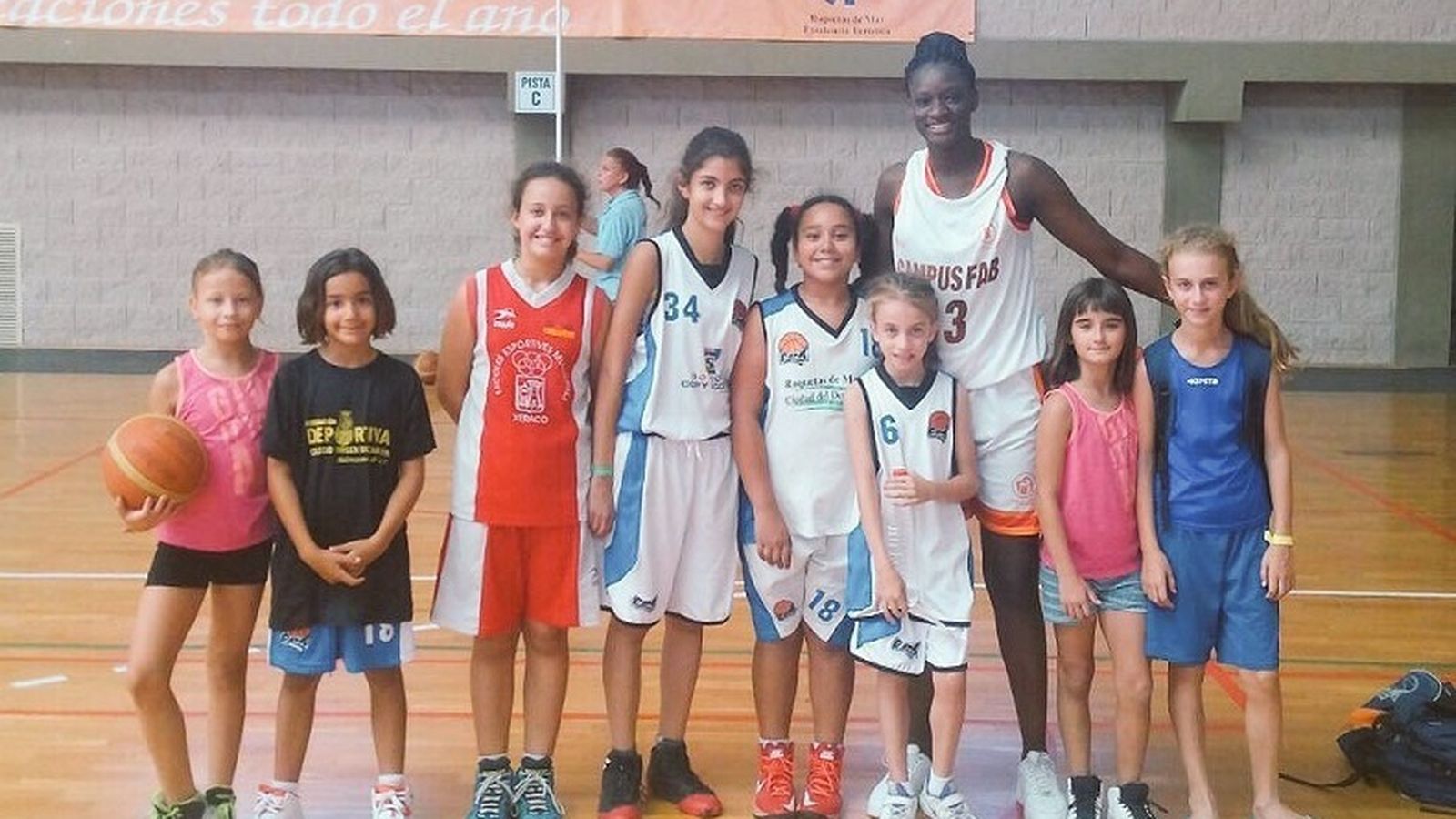 Lola Pendande es la perla del basket almeriense