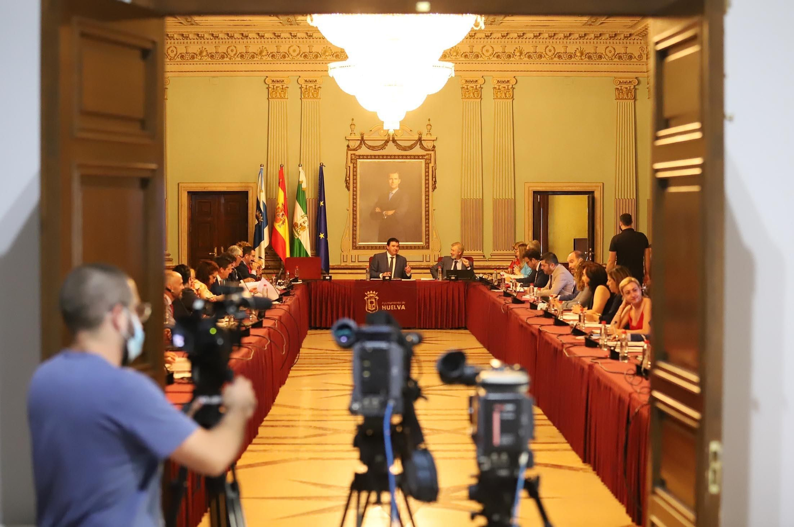 Imágenes del pleno municipal celebrado en el Ayuntamiento de Huelva