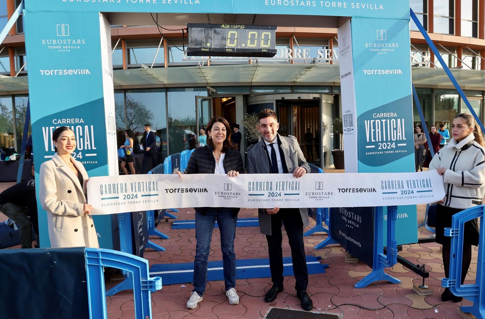 Las fotos de la Carrera Vertical en Torre Sevilla