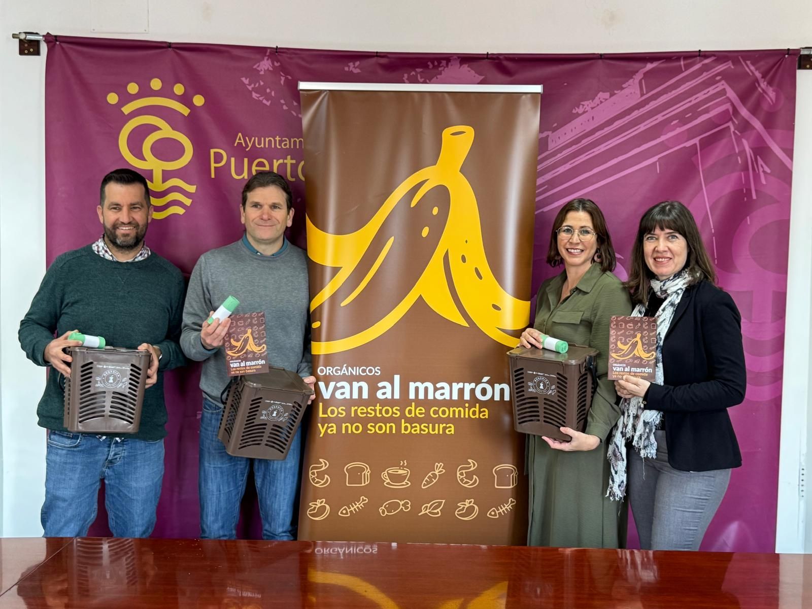 Presentación de la campala de uso del contenedor marrón en Puerto Real