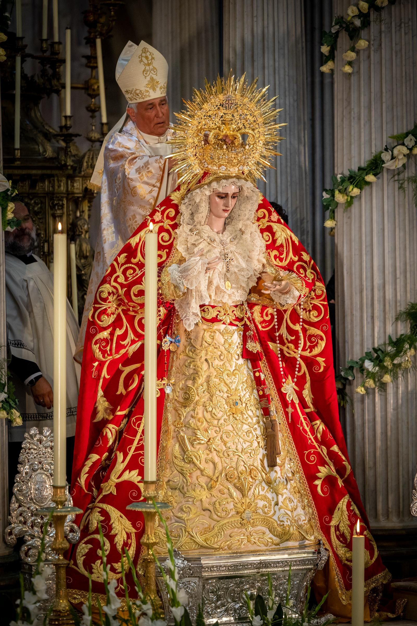 Imágenes de la coronación de la Virgen de las Penas