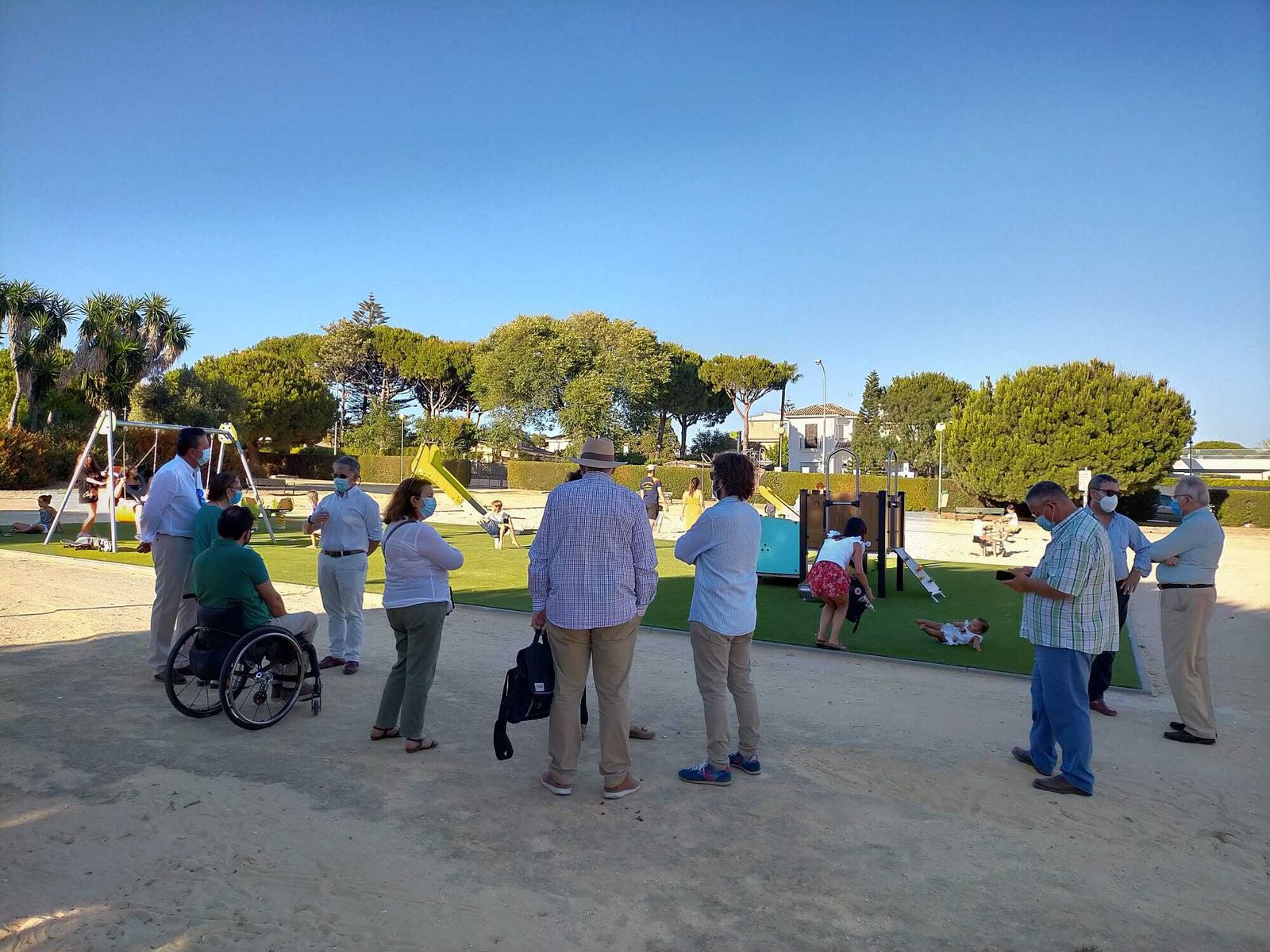 Vecinos de la zona acudieron a la reapertura del parque.
