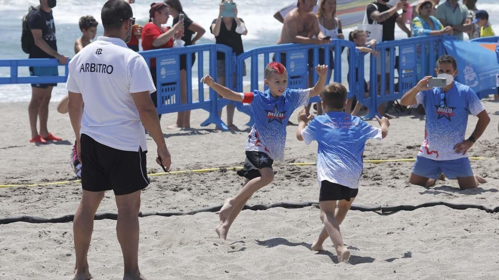 Las fotos del Campeonato y Liga de Andalucía de Lucha Playa