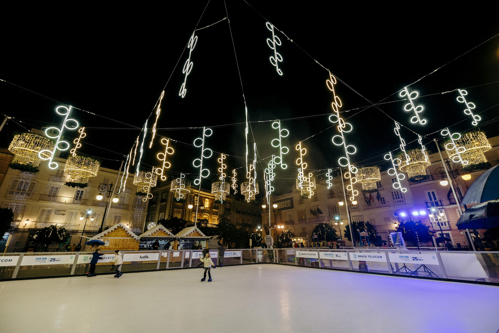 Las imágenes de la inauguración de la iluminación de navidad en Cádiz