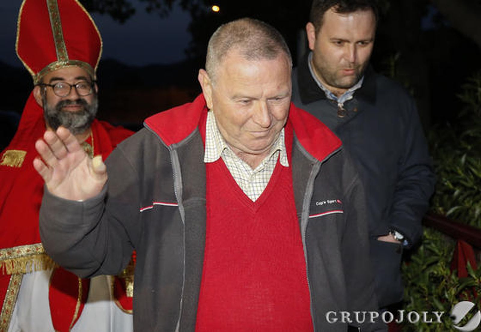 González Carrasco, ayer, a su llegada.

Foto: Javier Albiñana
