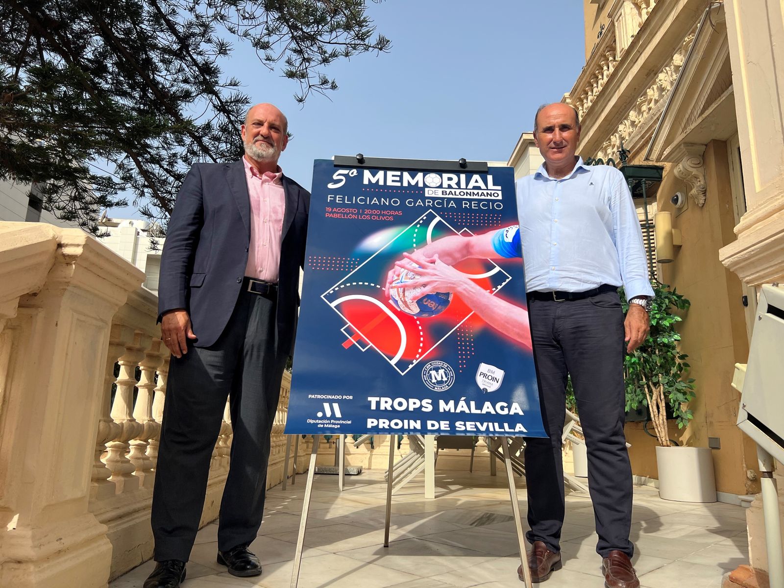 Alberto Camas y García Recio hijo, en la presentación del Memorial