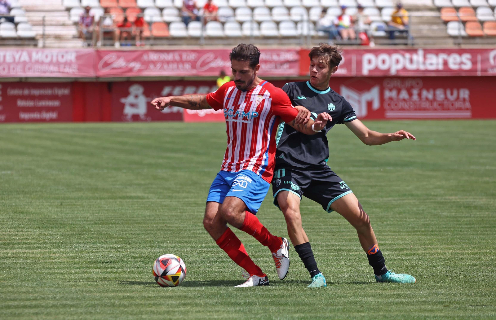 Las  mejores fotos del Algeciras - Atlético Baleares de Primera RFEF