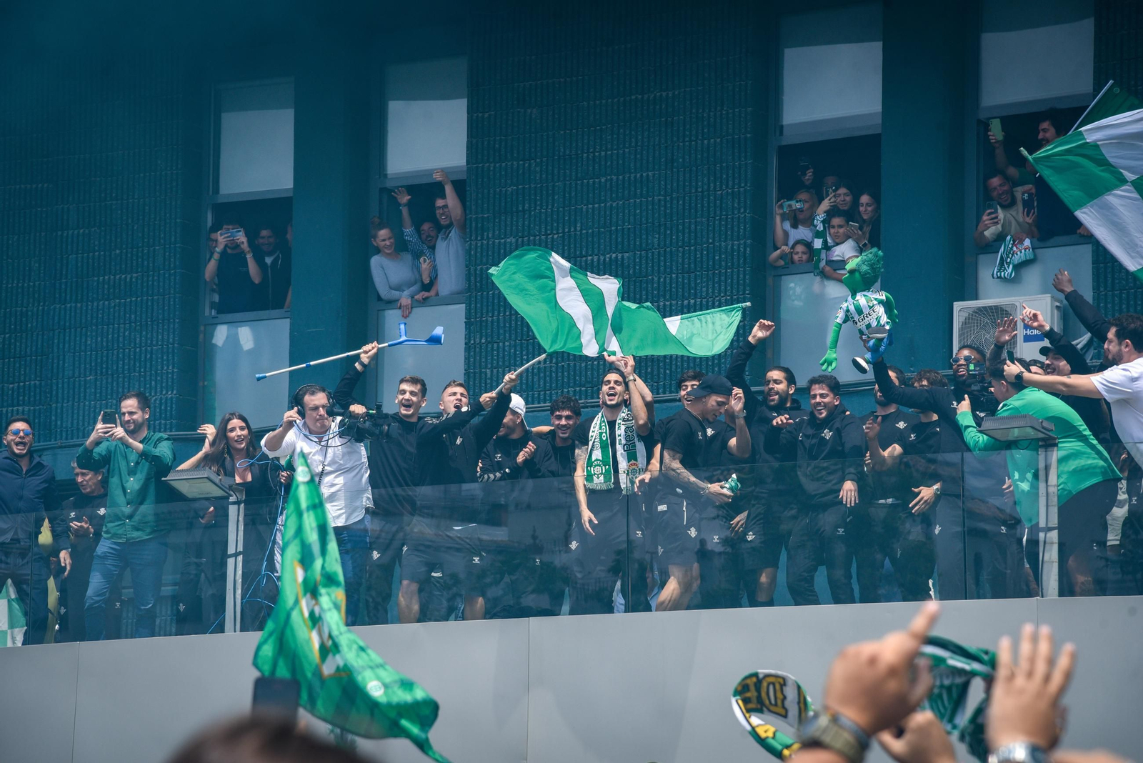 La celebración del Betis en el Villamarín
